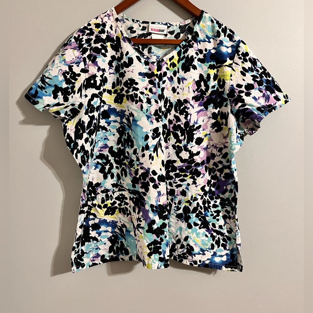 Scrubstar scrub top